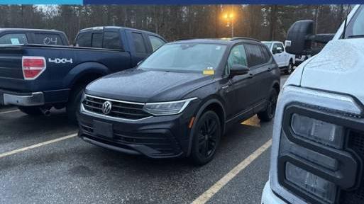 VOLKSWAGEN TIGUAN 4MOTION 2022 3VV8B7AX2NM052303 image